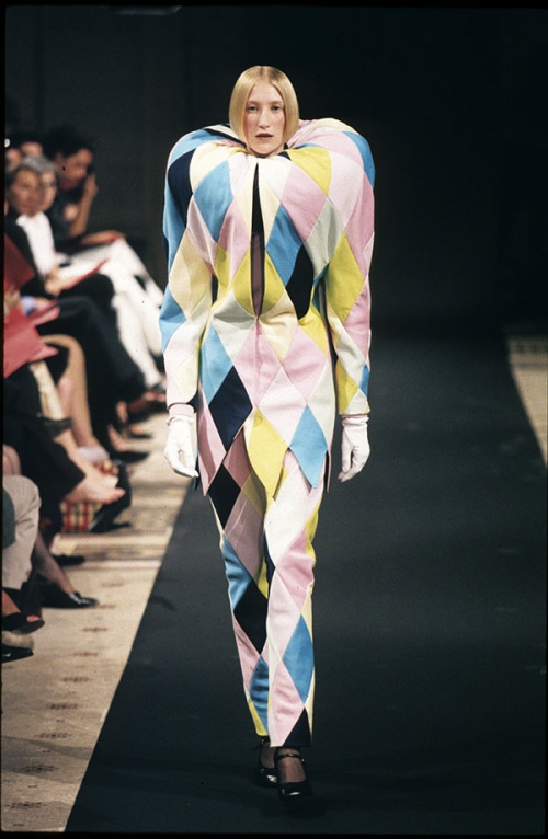 Viktor&Rolf Défilé Haute Couture (Credit: Team Peter Stigter)